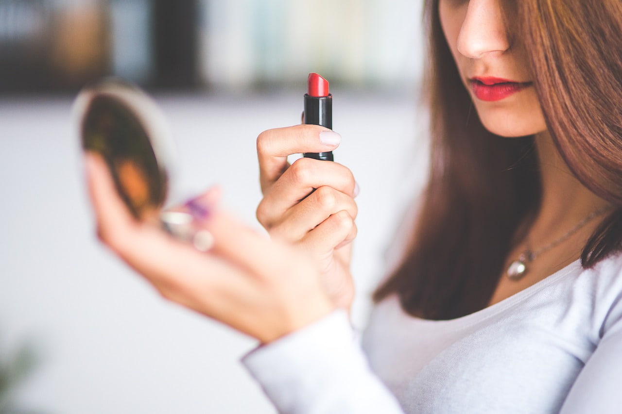 lipstick branding