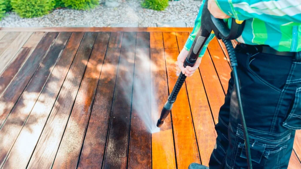 Finding the Best Deck Cleaner for Your Outdoor Space
